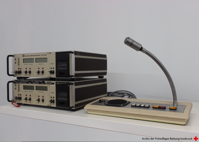 Datei:01 digifon 3000 usp 3000 01.png