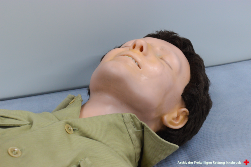 Datei:GM210-6 R17F5-20130513143205 Laerdal Resusci Andy 17.png